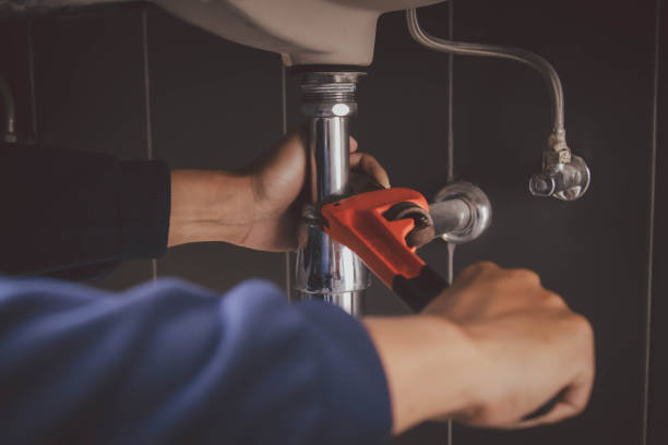 Best Faucet Repair  in Wolcott, IN